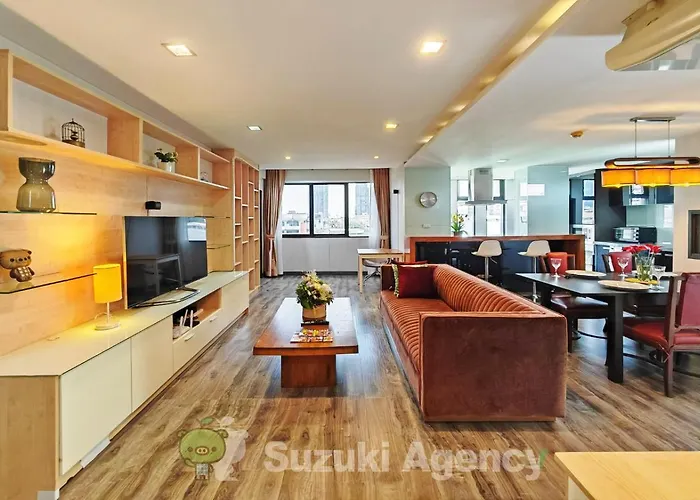 アパート W8 Condo, Luxe 2 Bedroom Private Floor, Hip Area, 5 Mins From Thonglo Bts Station バンコク都