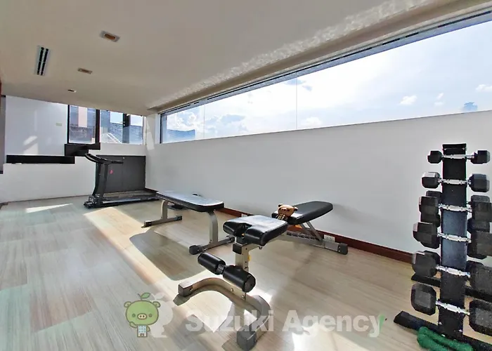 W8 Condo, Luxe 2 Bedroom Private Floor, Hip Area, 5 Mins From Thonglo Bts Station