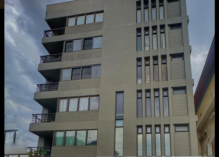 W8 Condo, Luxe 2 Bedroom Private Floor, Hip Area, 5 Mins From Thonglo Bts Station バンコク都