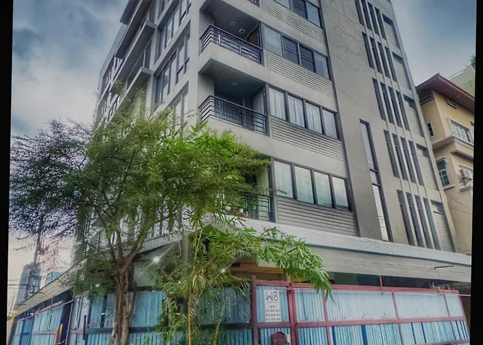 W8 Condo, Luxe 2 Bedroom Private Floor, Hip Area, 5 Mins From Thonglo Bts Station *